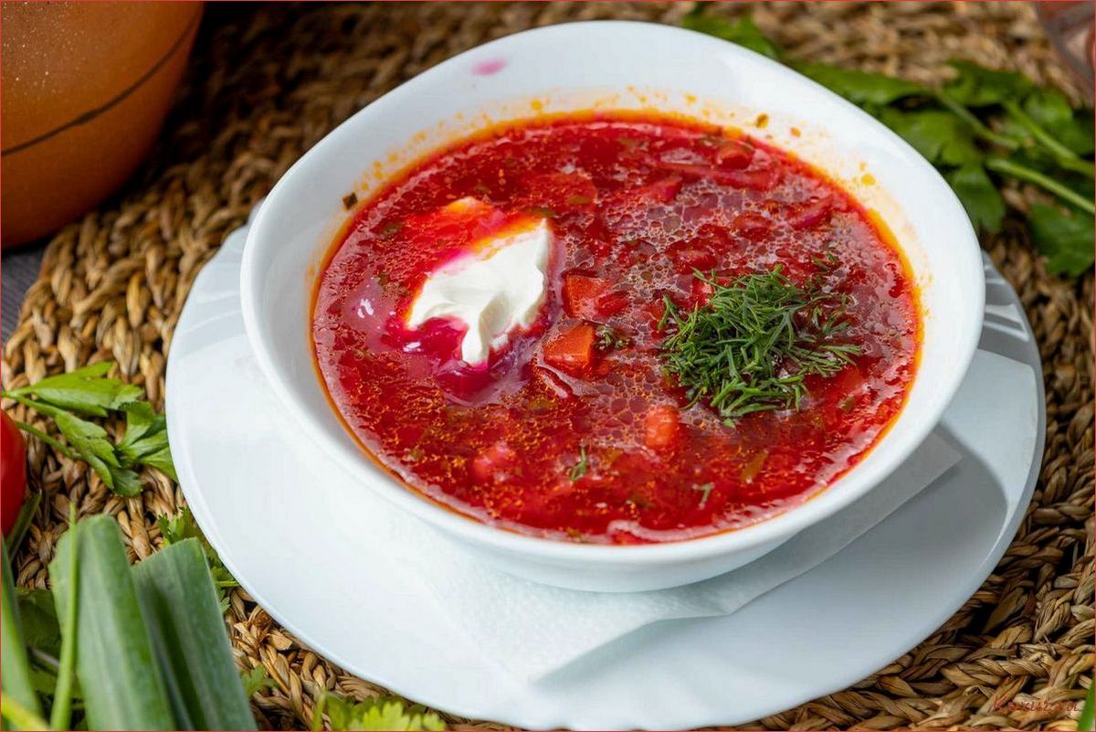 (летний, борщ, кабачками, нежное, сочетание) Летний борщ с кабачками — нежное сочетание свежих овощей и ароматных специй