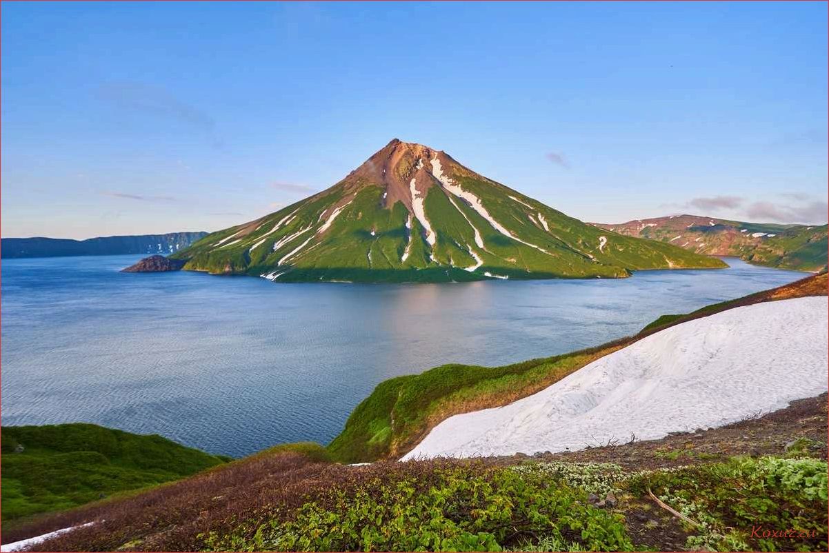(вулкан, креницына, курильских, островах, уникальное) Вулкан Креницына на Курильских островах — уникальное природное явление, привлекающее туристов со всего мира