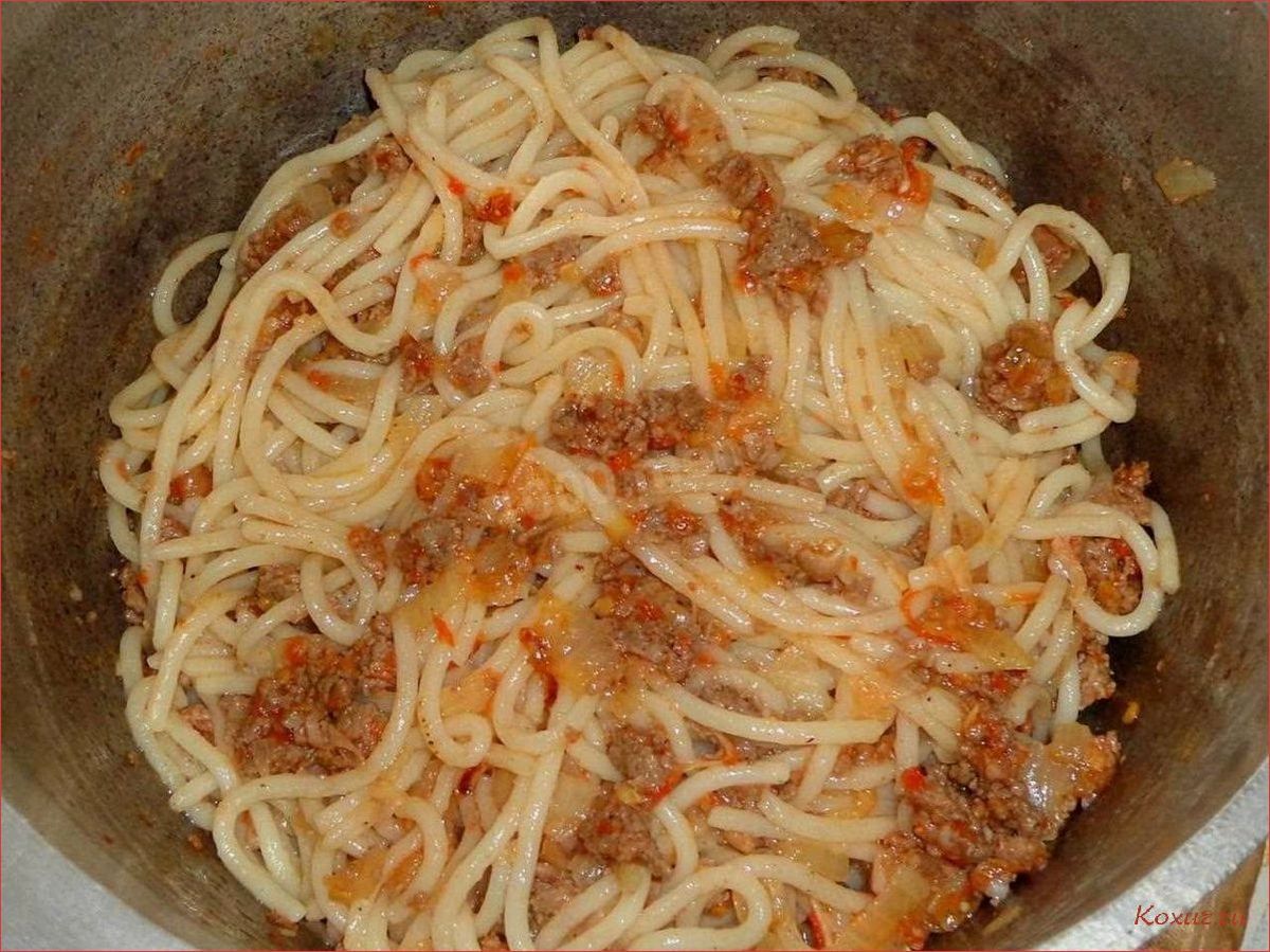 (спагетти, сочными, помидорами, ароматным, фаршем) Спагетти с сочными помидорами и ароматным фаршем